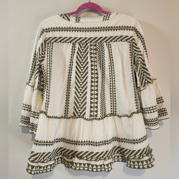 John Mark Jacquard Woven Geometric V-Neck Ruffle Blouse Size Medium - Picture 8 of 10